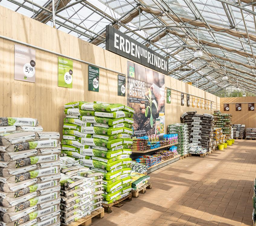 Saatgut, Erden, Dnger, Gartengerte und Gartenzubehr